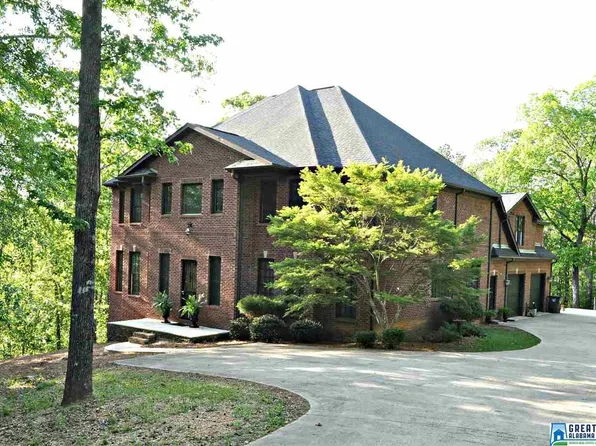135 Toe River Ln, Cropwell, AL 35054