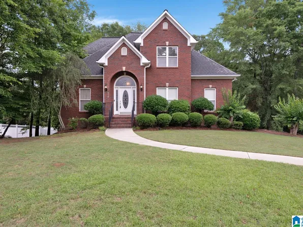 118 Cluster Springs Cir, Gardendale, AL 35071