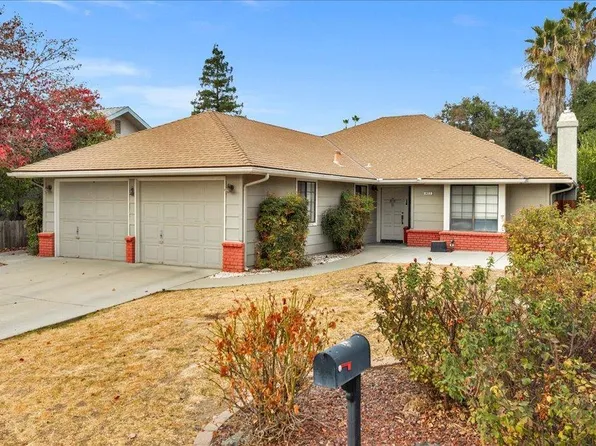 1427 Purvis Ave, Clovis, CA 93611