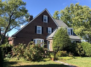 15 Bemis St, Newton, MA 02460