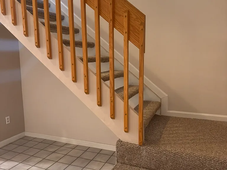 Stairs with cute alcove