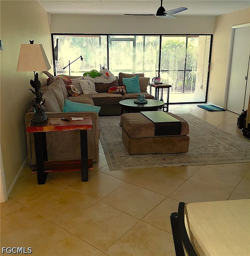 3 bed, 2.0 bath, 1570 sqft, $5,500 — Photo 1