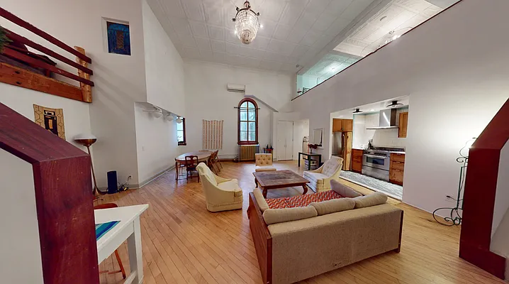 Rented by Sutton Park Realty LLC | media 2