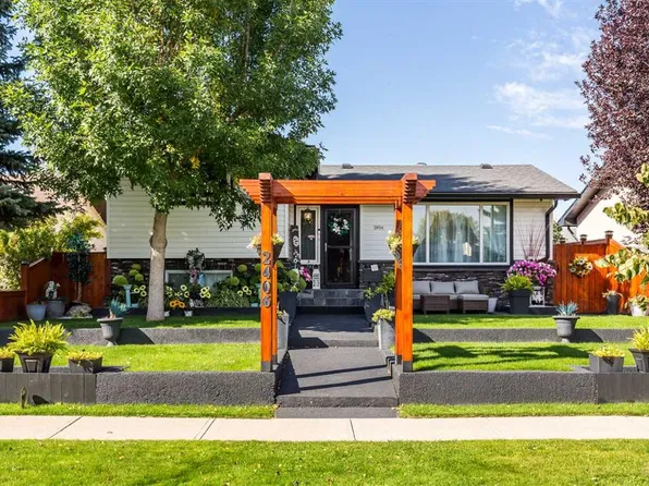 2406 E 18th St N, Lethbridge, AB T1H 4P9