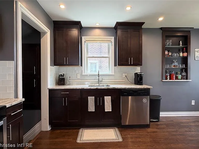 2990 Oakshire Ave — Photo 5
