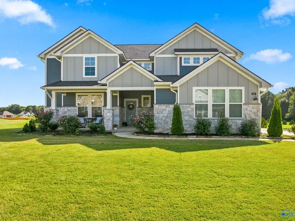 315 Merrydale Dr, Huntsville, AL 35811
