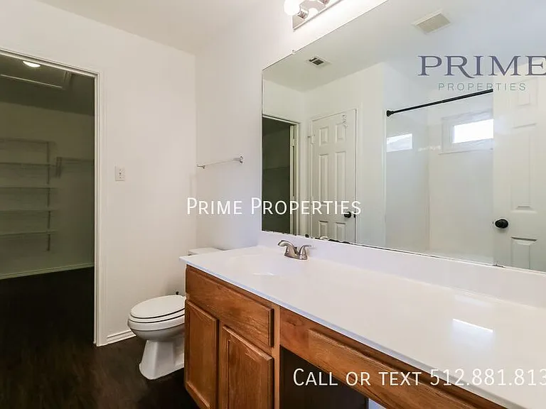 1041 Stacias Way — Photo 11