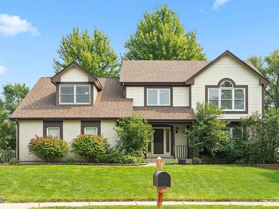 1st image of 450 Lakeview Dr