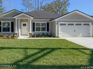 2384 Peach Dr, Jacksonville, FL 32246