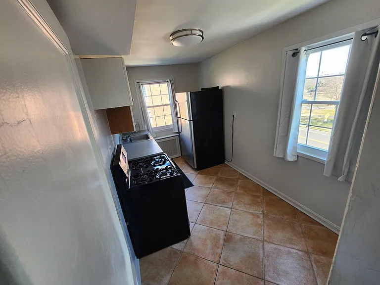 1222 N Meade St #15 — Photo 6