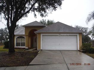 4718 Rocking Chair Dr, Valrico, FL 33596