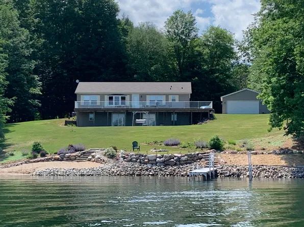 23004 Miramichi Dr, Evart, MI 49631