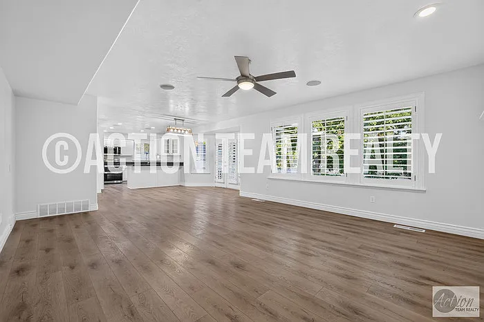 4511 W Windsor Cir — Photo 14