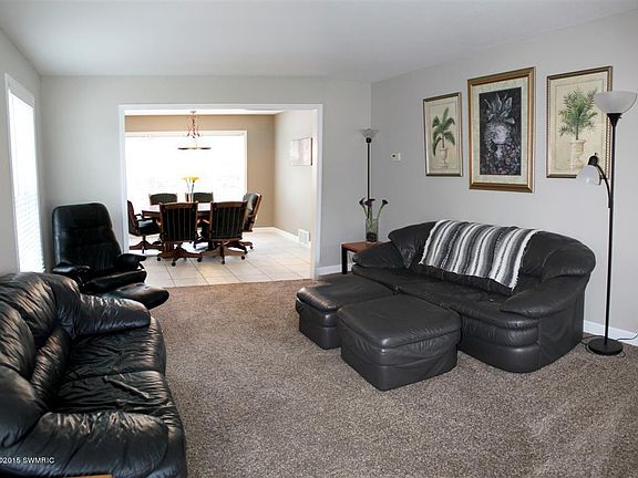 3rd image of 13751 Cottage Dr