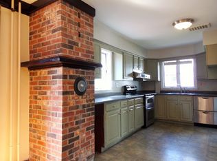 4 Blackwell Pl, Newport, RI 02840