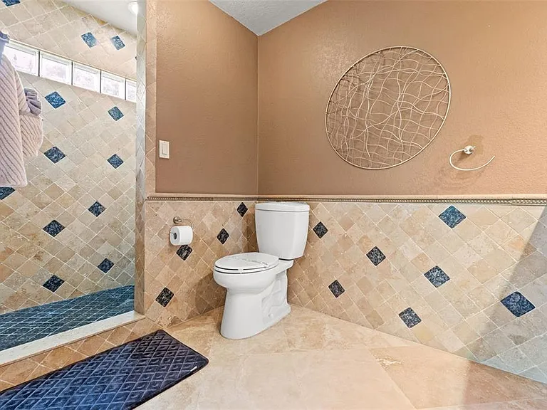 4522 W North B St — Photo 34