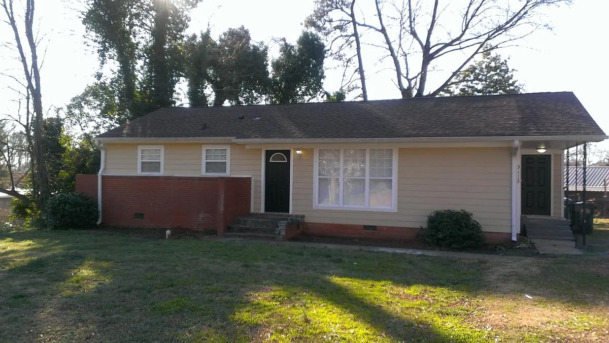 3 bed, 1400 sqft, $1,850 — Photo 1