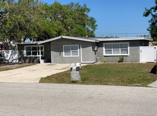 2035 Jo An Dr, Sarasota, FL 34231