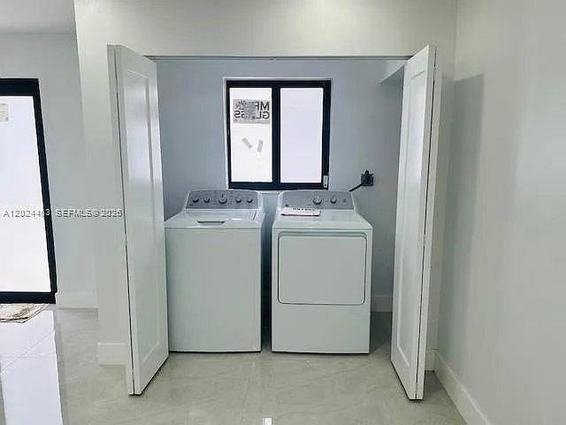 11870 SW 5th St #1 — Photo 18