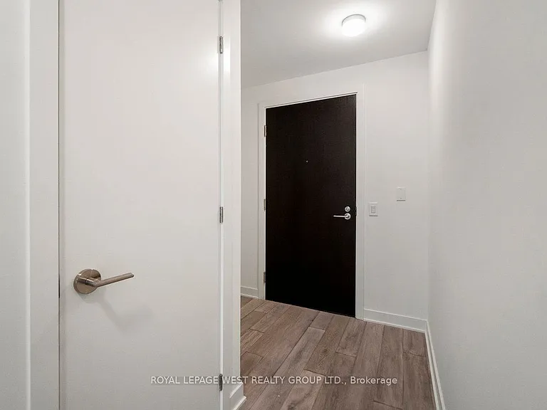 11 Yorkville Ave #1310 — Photo 5