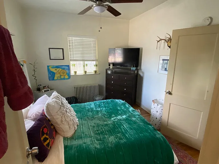 Upstairs Bedroom 2