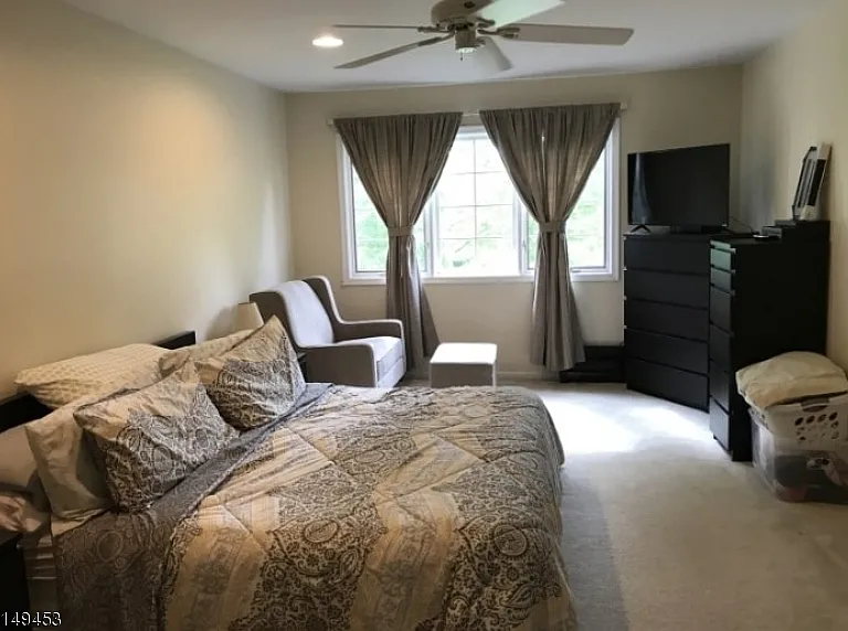 15 Barge Ct — Photo 11