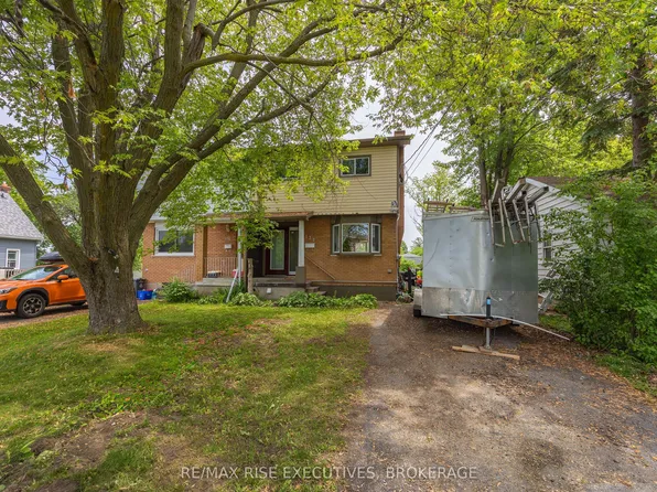 137 Ford St, Kingston, ON K7K 4Z7