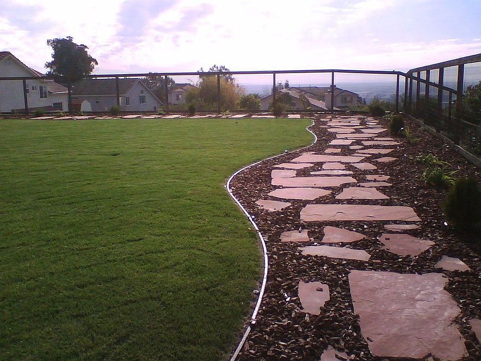 Huge Backyard Appox 1/2 acrs