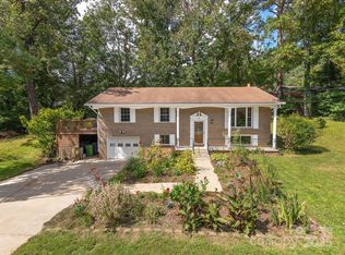 22 Waters Rd, Asheville, NC 28805