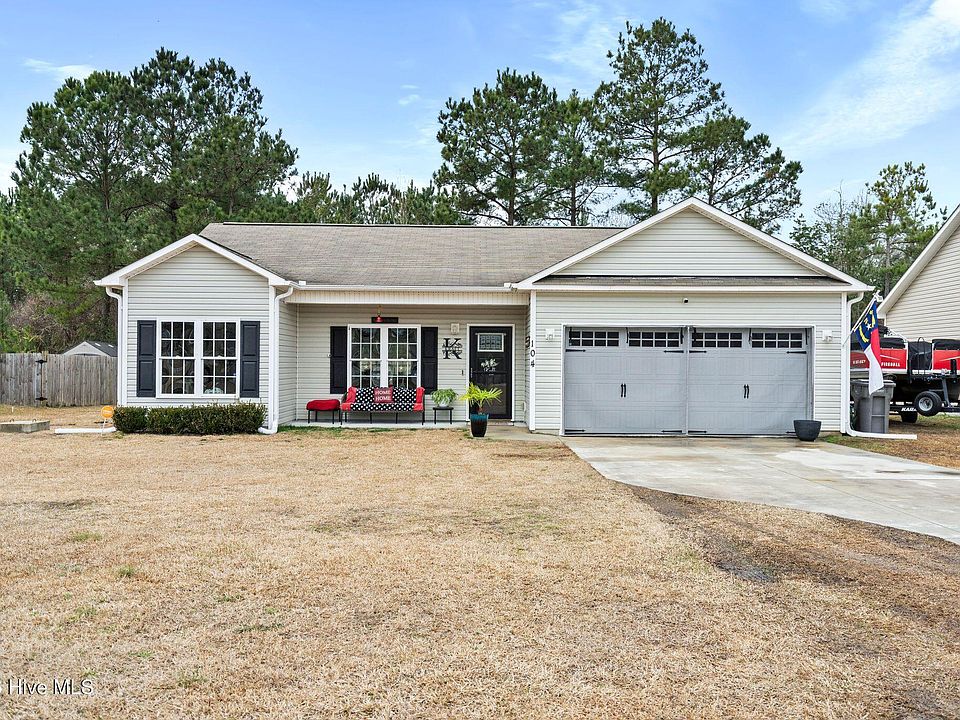 1st image of 104 Lilac Lane
