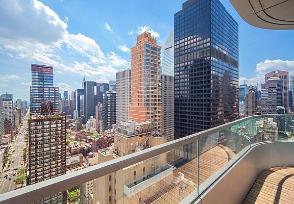 4th image of 252 E 57th St #37C