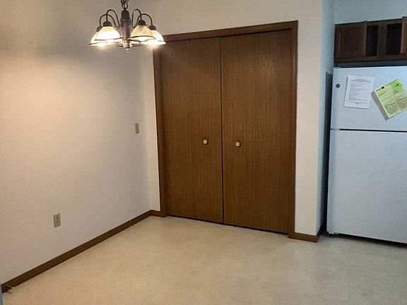 3rd image of 325 Prairie Ave #304