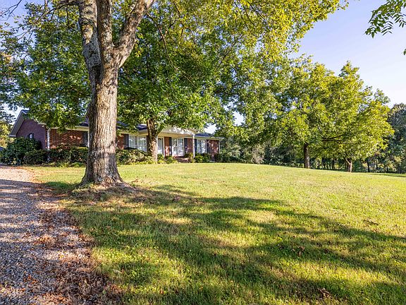 4th image of 34838 Ellen Rd