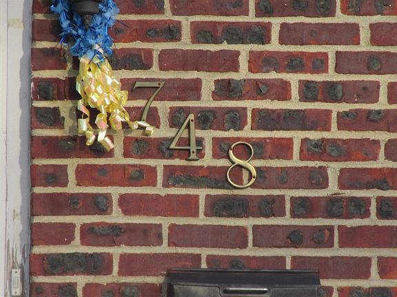 2nd image of 748 Stuyvesant Ave