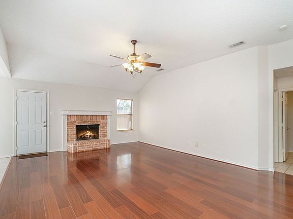 4th image of 1707 Fern Dr