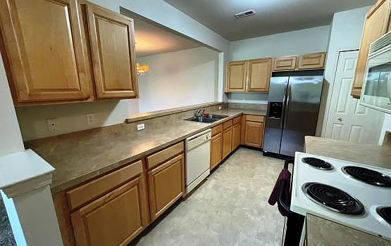 3rd image of 16733 Carriage Way