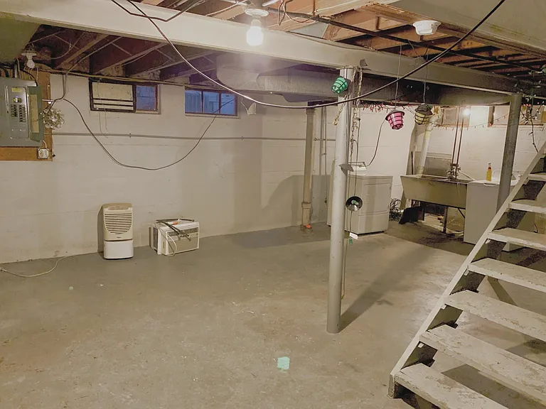 1434 Elliott St SE — Photo 20