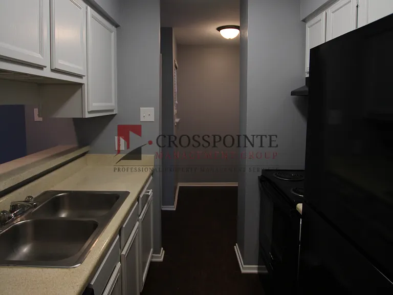 Heritage West Apartments — Photo 26