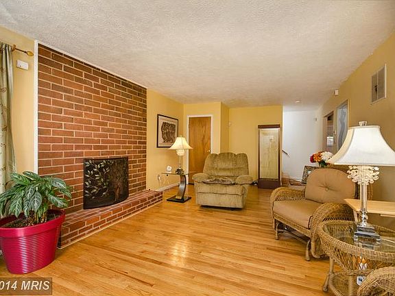 3rd image of 1923 S Lorton St