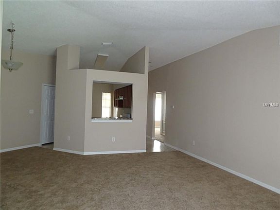 3rd image of 3132 Summer House Dr