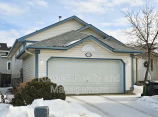 2433 32b St NW #BASEMENT, Edmonton, AB