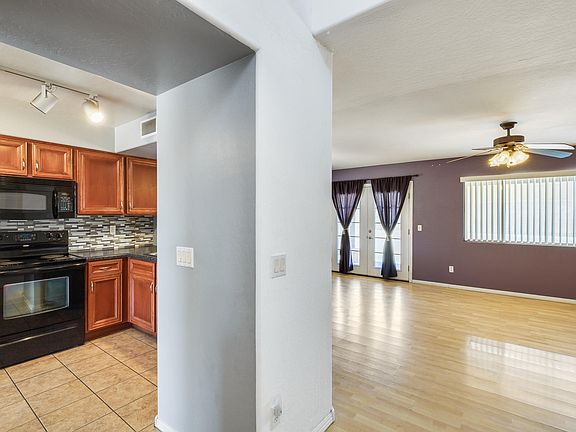 4th image of 8215 S 53rd Ave