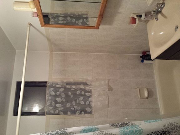 5th image of 3033 48th St #1