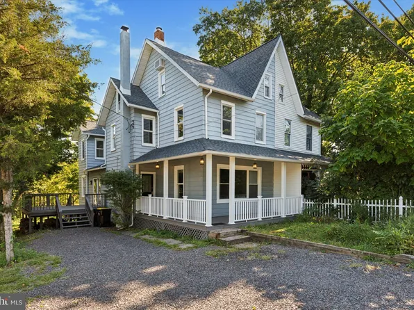 2061 Spinnerstown Rd, Quakertown, PA 18951