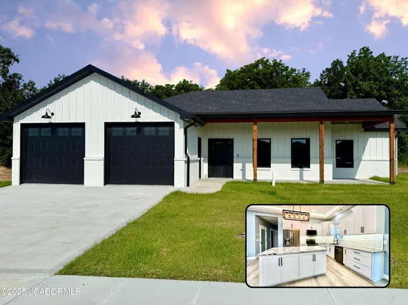 758 Vine Dr, Holts Summit, MO 65043
