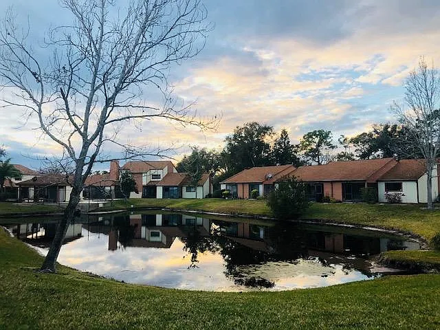 2 bed, $1,895 — Photo 2