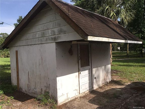 4th image of 3519 N Holiday Dr