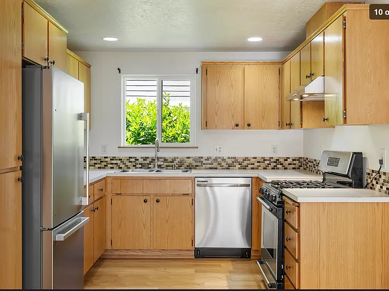 6925 SE 65th Ave — Photo 8