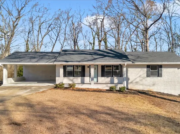 5666 Woodland Dr, Douglasville, GA 30135