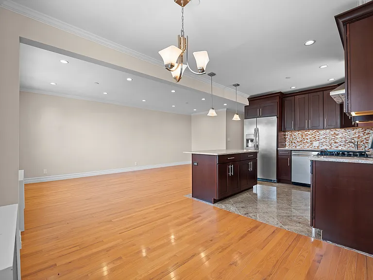 22-16 Steinway St #3 — Photo 2